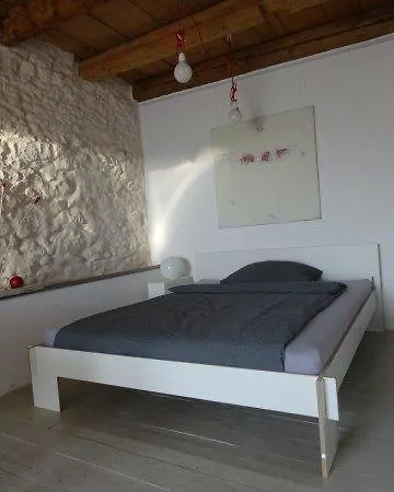 Galeriezimmer Im Jurahaus